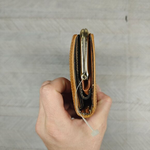 Vintage Suede Genuine Leather Wallet Checkbook Clutch Gold Trim Kisslock NEW - Picture 8 of 9